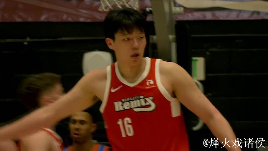 杨瀚森砍下22分7板3助1断2帽 混音队大胜蓝队 杨瀚森砍下22分7板3助1断2帽 混音队大胜蓝队